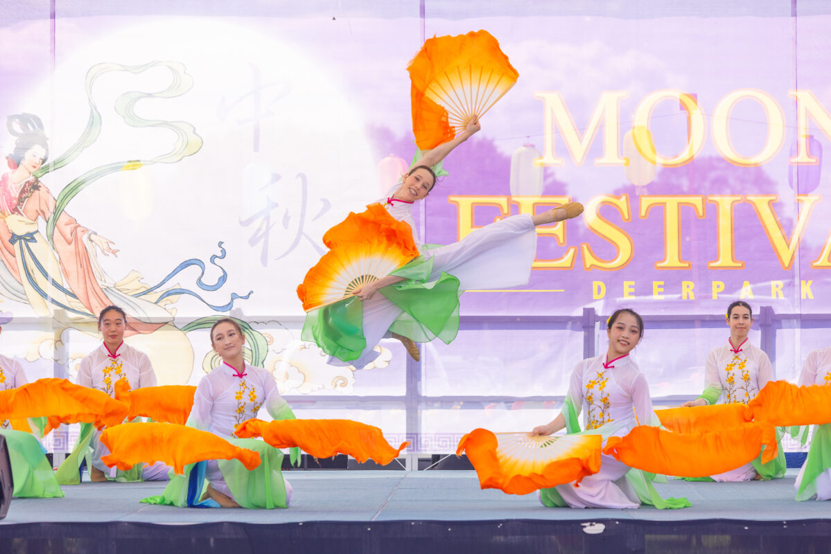 The 9th Annual Moon Festival in Deerpark N.Y. on September 14, 2024 (Mark Zou/The Epoch Times)